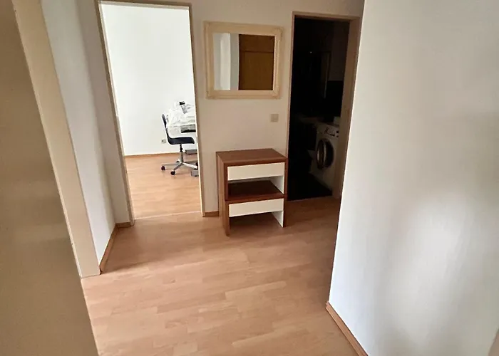 公寓 Moebiliert Lage 10min Dus Airport, Messe Und Fussball Stadion *