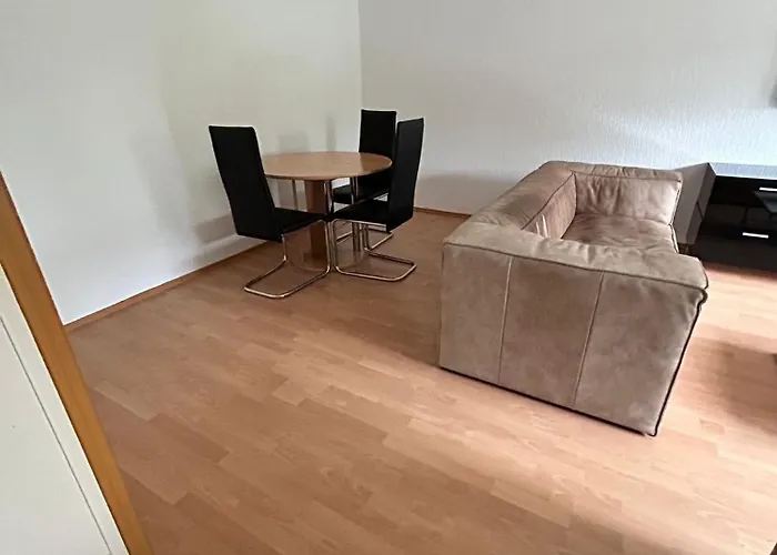 Moebiliert Lage 10min Dus Airport, Messe Und Fussball Stadion * 杜伊斯堡